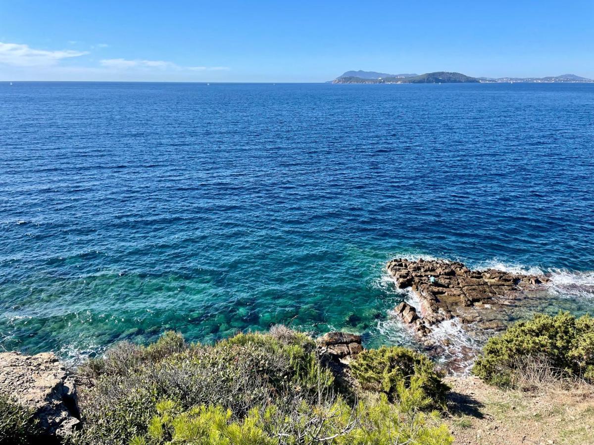 Appartement Cosy Vue Mer A 50 M De La Plage - Refait A Neuf Et Climatise Le Pradet Luaran gambar