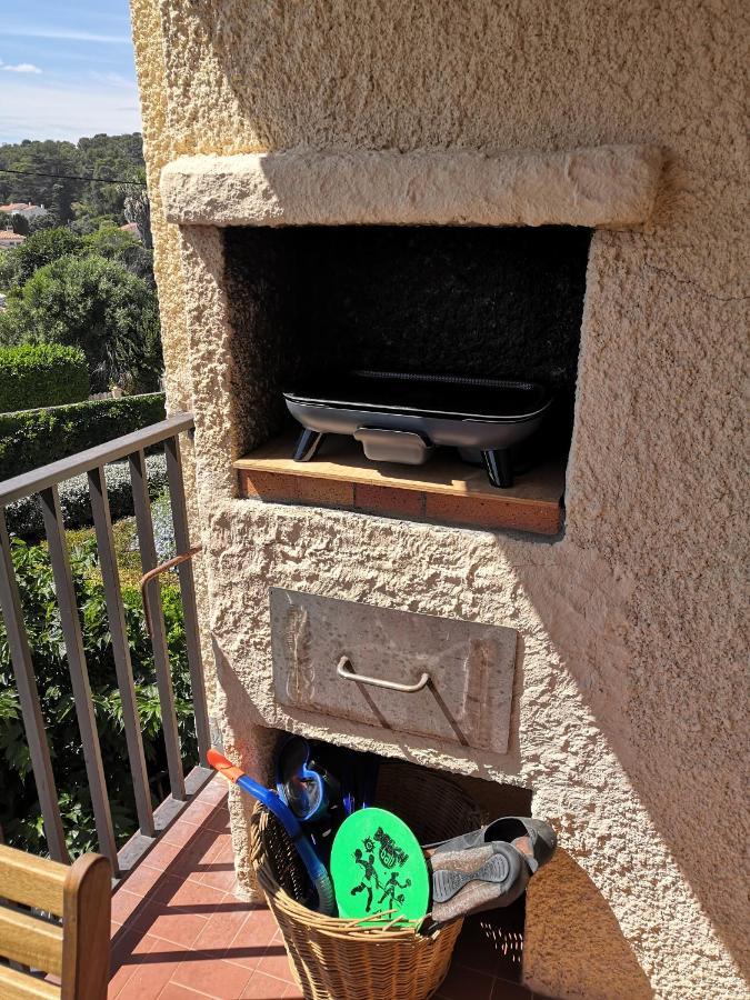 Appartement Cosy Vue Mer A 50 M De La Plage - Refait A Neuf Et Climatise Le Pradet Luaran gambar