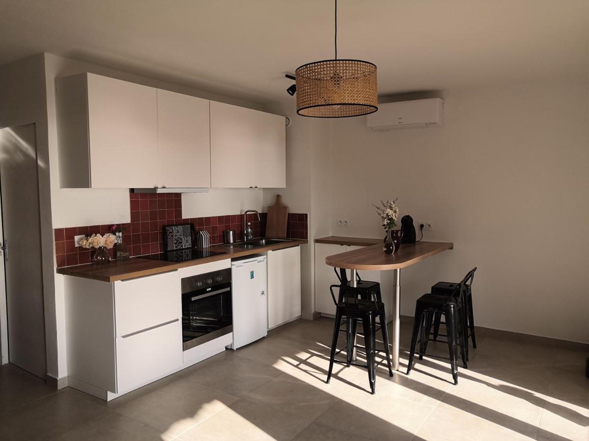 Appartement Cosy Vue Mer A 50 M De La Plage - Refait A Neuf Et Climatise Le Pradet Luaran gambar
