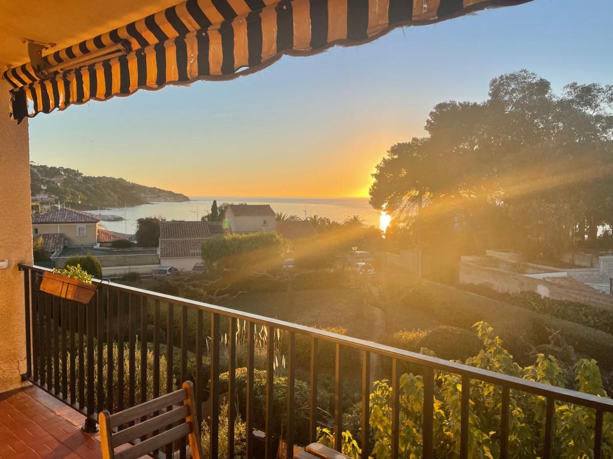 Appartement Cosy Vue Mer A 50 M De La Plage - Refait A Neuf Et Climatise Le Pradet Luaran gambar